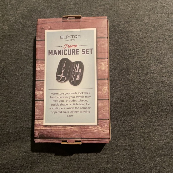 Travel manicure set - Picture 2 of 4